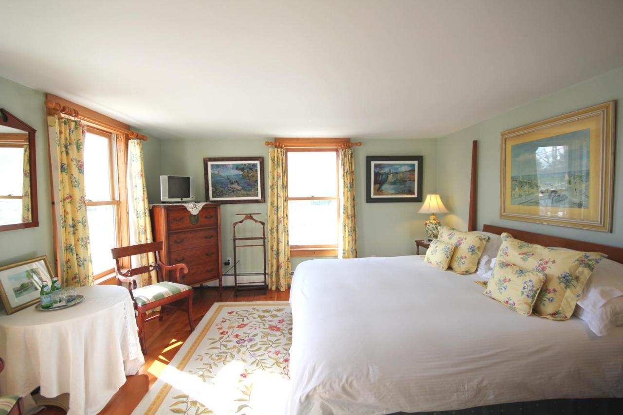 Andover Highland Lake Inn الغرفة الصورة