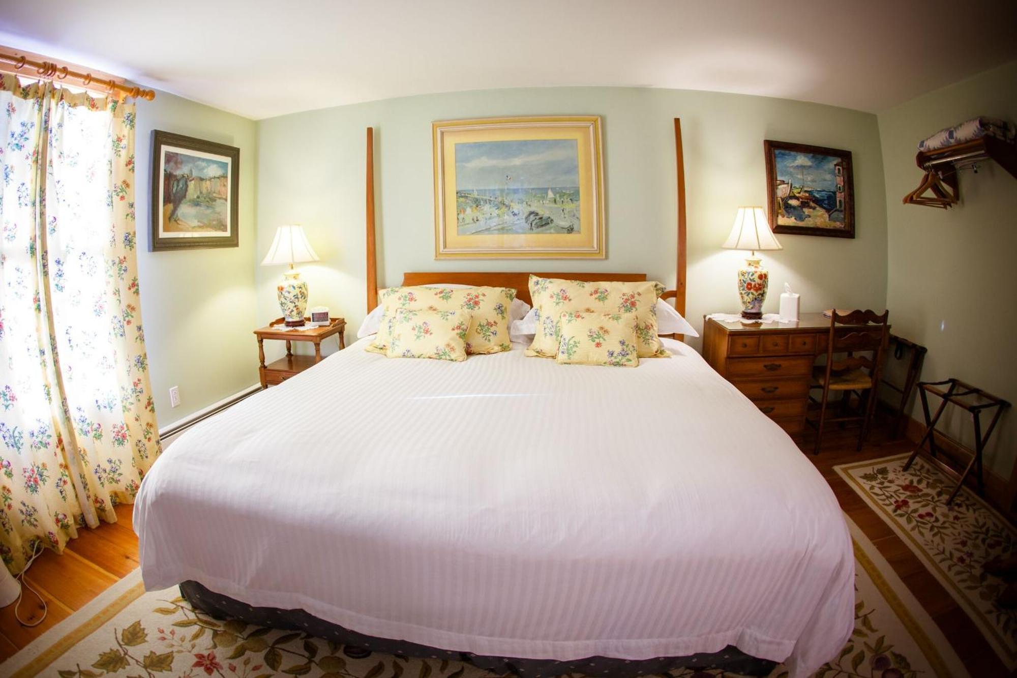 Andover Highland Lake Inn الغرفة الصورة