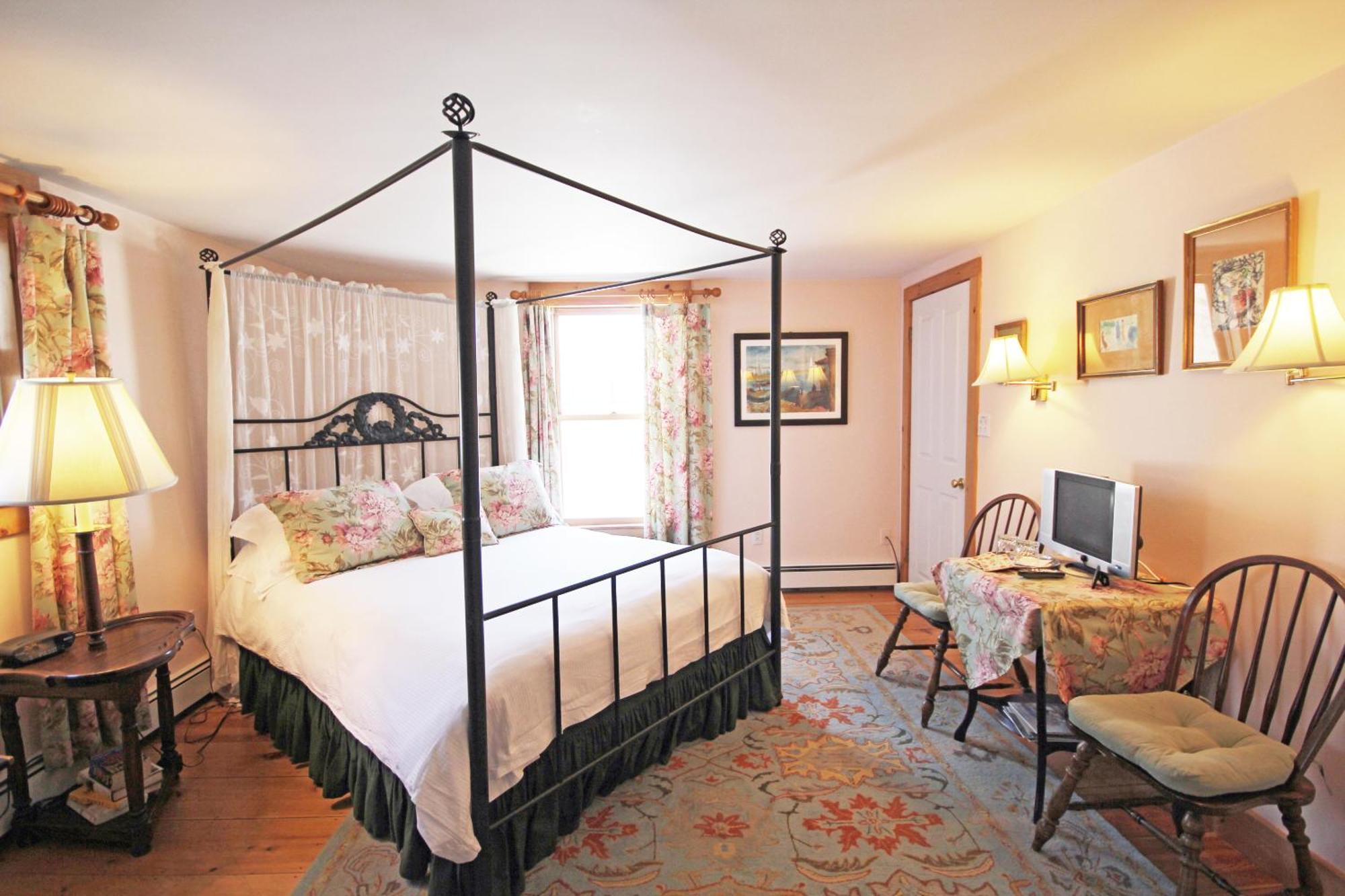 Andover Highland Lake Inn الغرفة الصورة